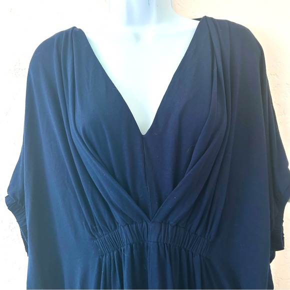 TRINA TURK Ruched V Neck Tunic Top Dress Beach Swim Cover Navy Size 8 - Picture 4 of 9